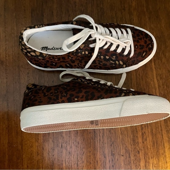 MADEWELL Leopard Print Dyed Calf Hair
Platform Sneakers. Women’s size 6.5. - Picture 10 of 14